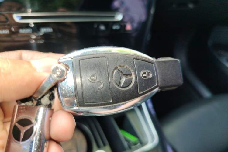 Used Mercedes-Benz GLC 2018 GLC 200 4MATIC Vehicle Key