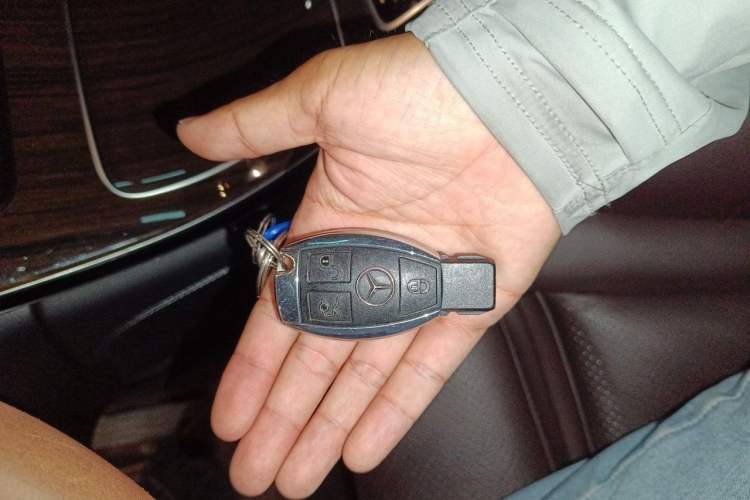 Used Mercedes-Benz GLC 2018 GLC 260 4MATIC Luxury Model Vehicle Key