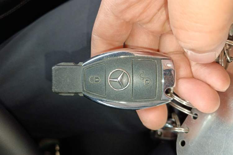 Used Mercedes-Benz GLC 2018 Facelift GLC 200 4MATIC Vehicle Key