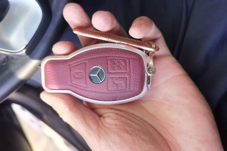 Used Mercedes-Benz GLC 2018 GLC 260 4MATIC Dynamic Edition Vehicle Key