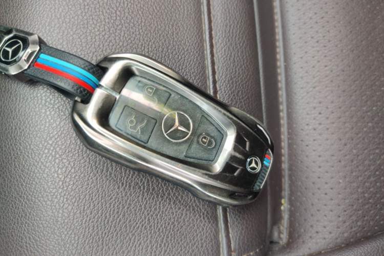 Used Mercedes-Benz GLC 2018 GLC 260 4MATIC Dynamic Edition Vehicle Key