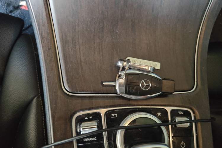 Used Mercedes-Benz GLC 2018 GLC 260 4MATIC Luxury Model Vehicle Key