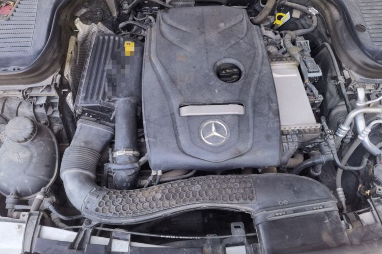 Used Mercedes-Benz GLC 2018 GLC 260 4MATIC Dynamic Edition Engine Bay