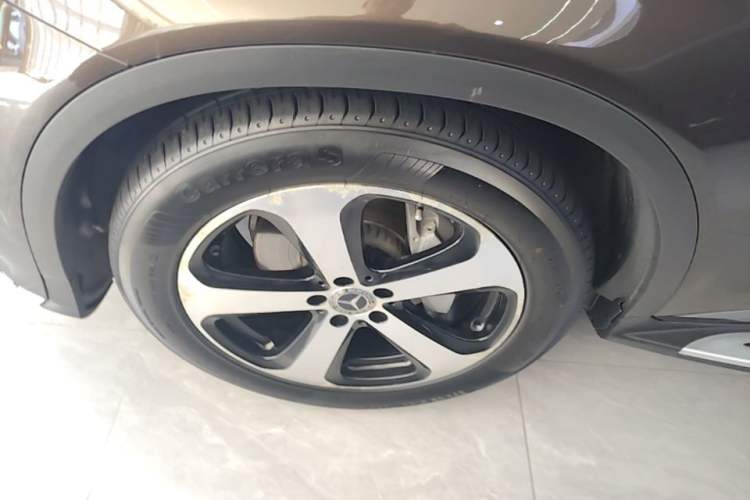Used Mercedes-Benz GLC 2018 GLC 260 4MATIC Luxury Model Left Front Wheel Hub
