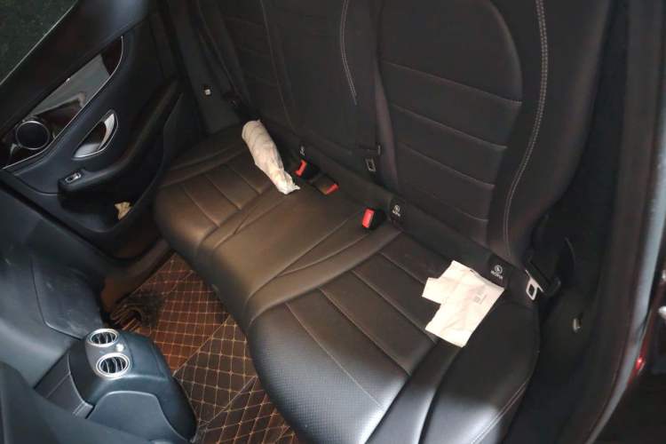 Used Mercedes-Benz GLC 2018 Facelift GLC 260 4MATIC Luxury Edition Left Rear Seat