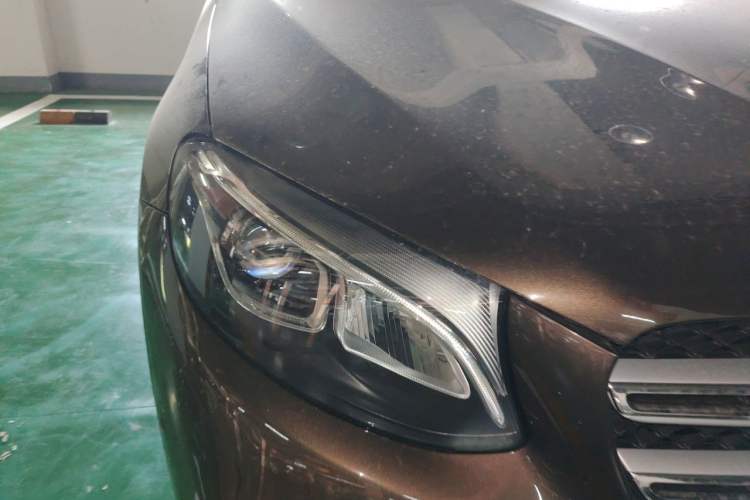 Used Mercedes-Benz GLC 2018 Facelift GLC 260 4MATIC Luxury Edition Right Front Headlight