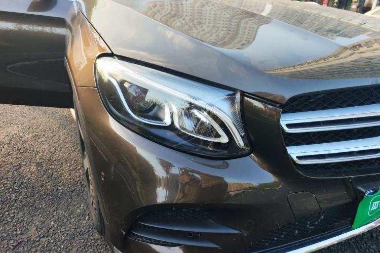 Used Mercedes-Benz GLC 2018 GLC 260 4MATIC Luxury Model Right Front Headlight