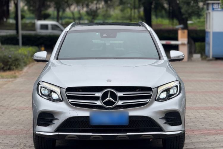 Used Mercedes-Benz GLC 2018 Refreshed GLC 300 4MATIC Dynamic Edition Exterior 5