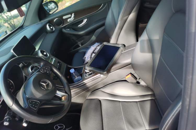 Used Mercedes-Benz GLC 2018 Refreshed GLC 300 4MATIC Dynamic Edition Left Front Seat