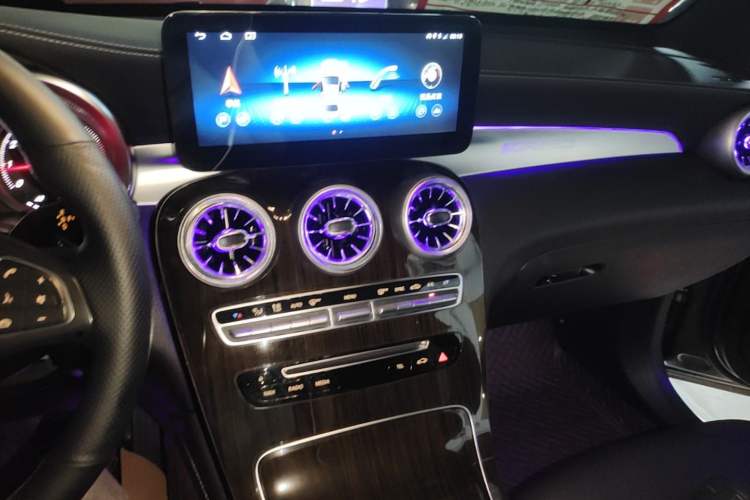 Used Mercedes-Benz GLC 2018 GLC 260 4MATIC Luxury Model Audio And AC Panel