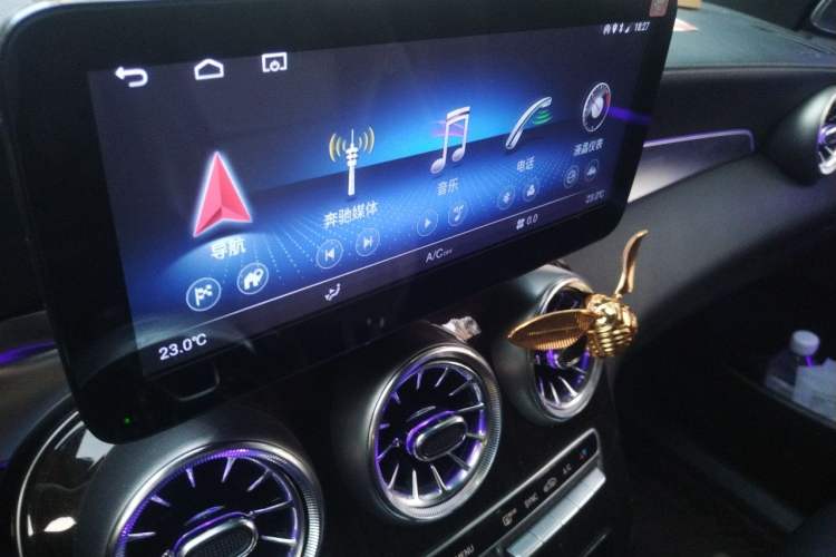 Used Mercedes-Benz GLC 2018 GLC 260 4MATIC Luxury Model Audio And AC Panel