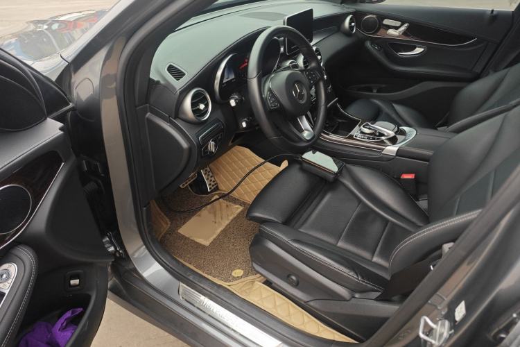 Used Mercedes-Benz GLC 2018 GLC 260 4MATIC Dynamic Edition Driver Seat