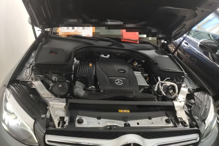 Used Mercedes-Benz GLC 2018 GLC 260 4MATIC Dynamic Edition Engine Bay