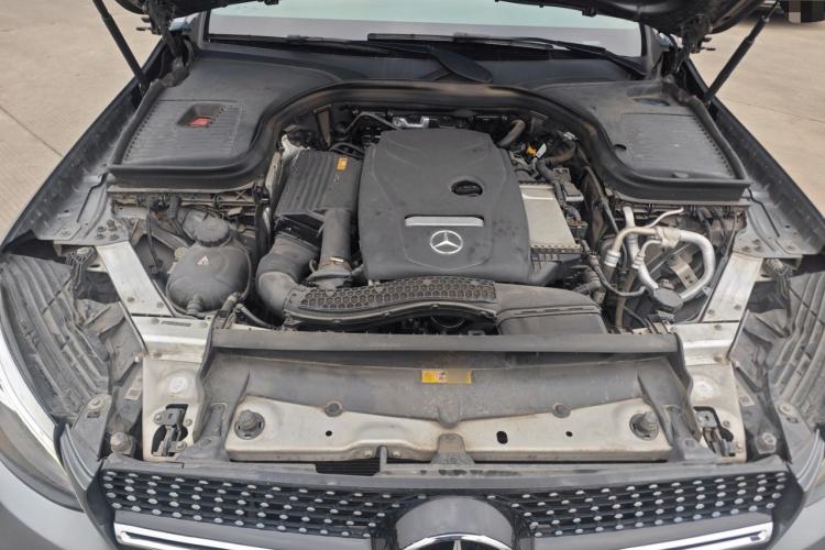Used Mercedes-Benz GLC 2018 GLC 260 4MATIC Dynamic Edition Engine Bay