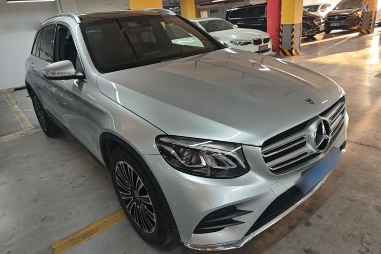 Used Mercedes-Benz GLC 2018 Facelifted GLC 260 4MATIC Dynamic Edition Front Right 45 Deg