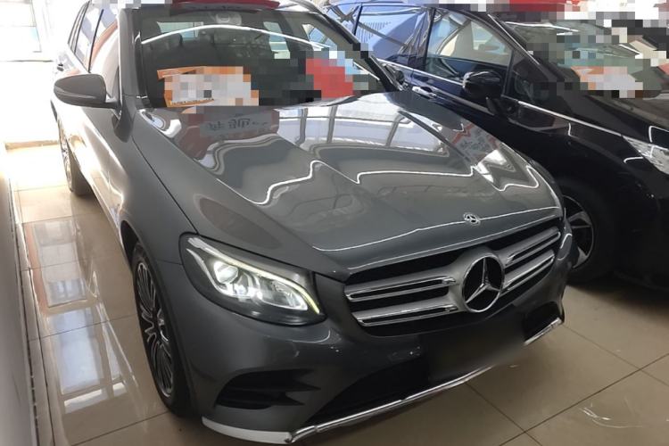 Used Mercedes-Benz GLC 2018 GLC 260 4MATIC Dynamic Edition Front Right 45 Deg