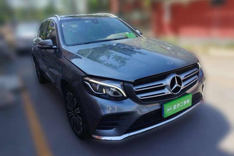 Used Mercedes-Benz GLC 2018 Facelifted GLC 260 4MATIC Dynamic Edition Front Right 45 Deg