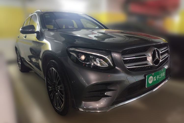 Used Mercedes-Benz GLC 2018 Facelifted GLC 260 4MATIC Dynamic Edition Front Right 45 Deg