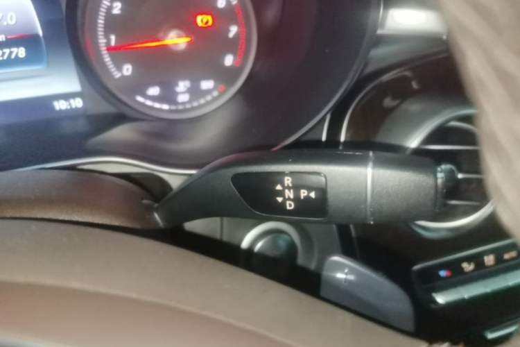 Used Mercedes-Benz GLC 2018 Facelifted GLC 260 4MATIC Dynamic Edition Gear Lever