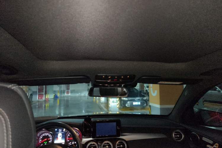 Used Mercedes-Benz GLC 2018 Facelift GLC 260 4MATIC Luxury Edition Headliner