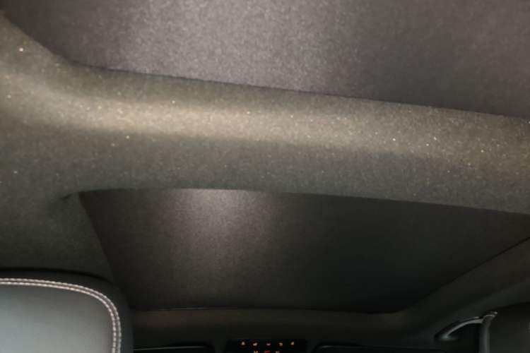 Used Mercedes-Benz GLC 2018 GLC 260 4MATIC Luxury Model Headliner
