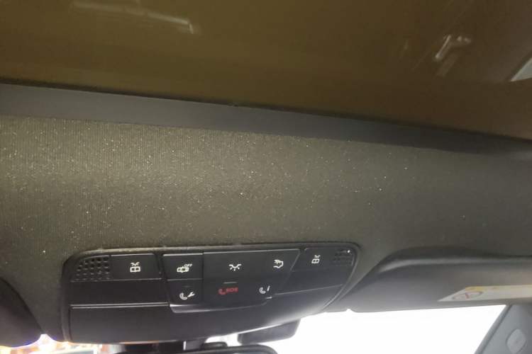 Used Mercedes-Benz GLC 2018 GLC 260 4MATIC Dynamic Edition Headliner