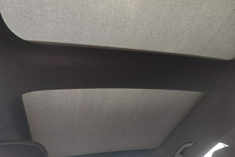 Used Mercedes-Benz GLC 2018 GLC 260 4MATIC Dynamic Edition Headliner