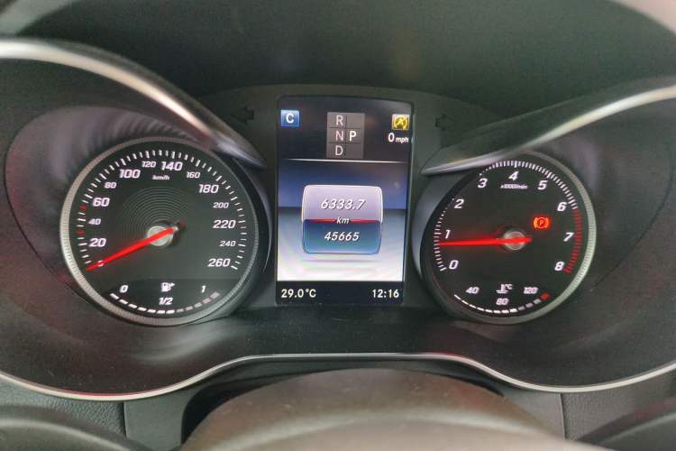 Used Mercedes-Benz GLC 2018 Facelift GLC 260 4MATIC Luxury Edition Instrument Cluster