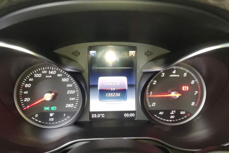 Used Mercedes-Benz GLC 2018 GLC 260 4MATIC Dynamic Edition Instrument Cluster