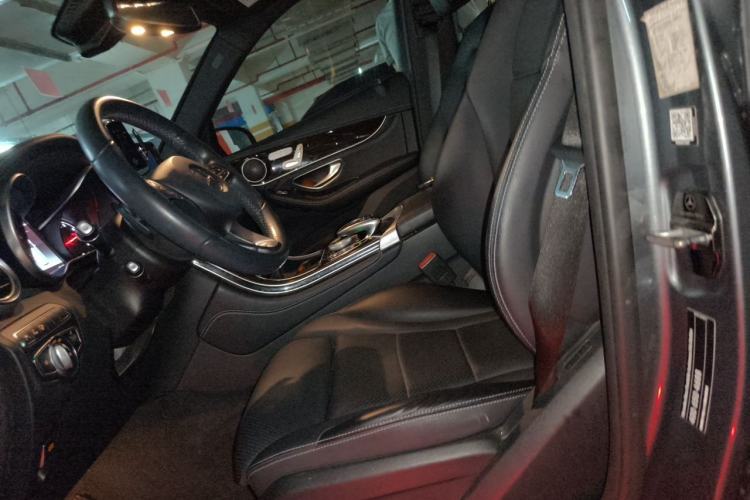 Used Mercedes-Benz GLC 2018 Facelift GLC 260 4MATIC Luxury Edition Left Front Seat