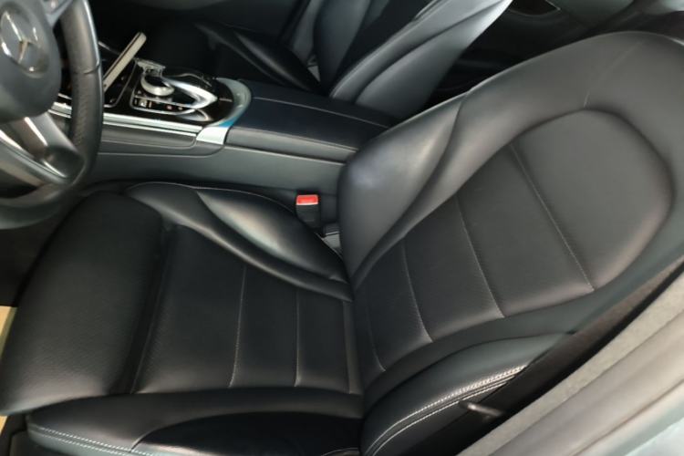 Used Mercedes-Benz GLC 2018 GLC 260 4MATIC Luxury Model Left Front Seat