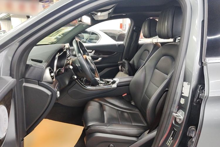 Used Mercedes-Benz GLC 2018 GLC 260 4MATIC Luxury Model Left Front Seat