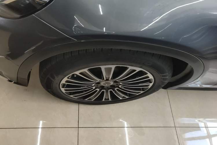 Used Mercedes-Benz GLC 2018 GLC 260 4MATIC Dynamic Edition Left Front Wheel Hub