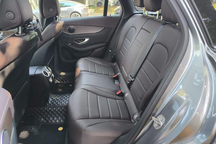 Used Mercedes-Benz GLC 2018 GLC 300 4MATIC Sport Edition Left Rear Seat