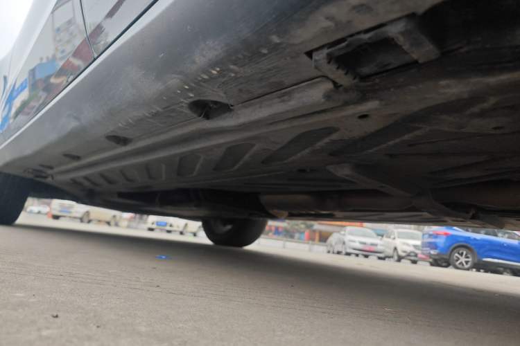 Used Mercedes-Benz GLC 2018 GLC 260 4MATIC Dynamic Edition Left Side Sill
