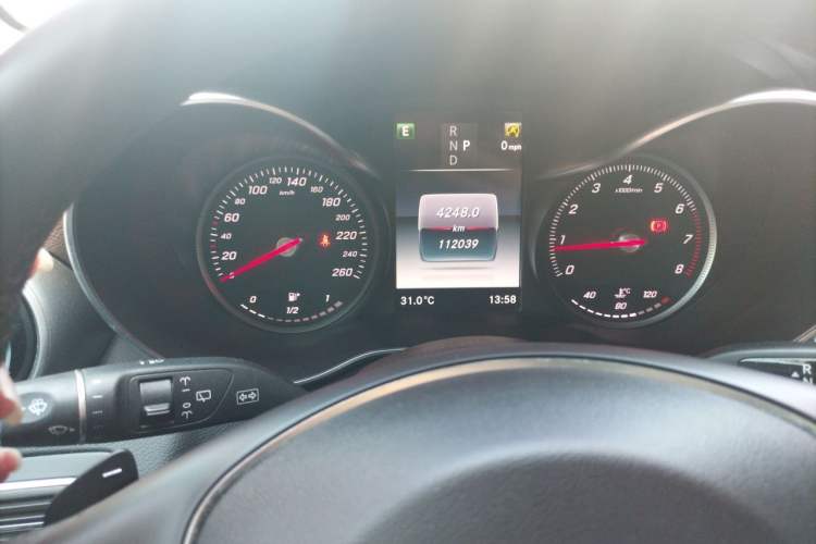 Used Mercedes-Benz GLC 2018 Facelifted GLC 260 4MATIC Dynamic Edition Odometer Close Up
