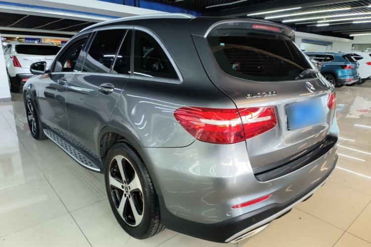 Used Mercedes-Benz GLC 2018 GLC 260 4MATIC Luxury Model Rear Left 45 Deg