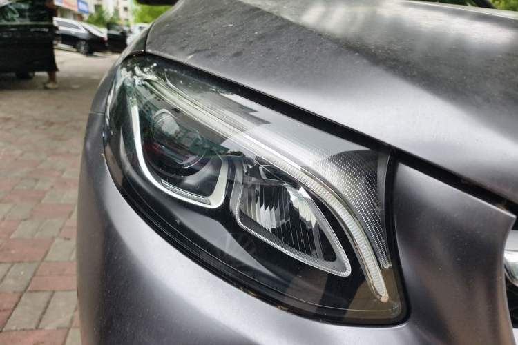 Used Mercedes-Benz GLC 2018 Facelift GLC 260 4MATIC Luxury Edition Right Front Headlight