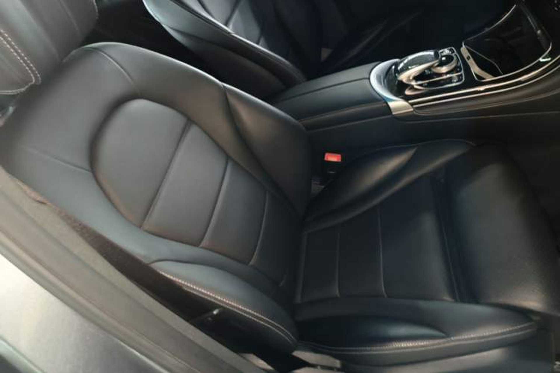 Used Mercedes-Benz GLC 2018 GLC 260 4MATIC Luxury Model Right Front Seat
