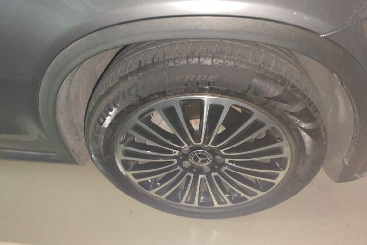 Used Mercedes-Benz GLC 2018 Facelifted GLC 260 4MATIC Dynamic Edition Right Front Wheel Hub