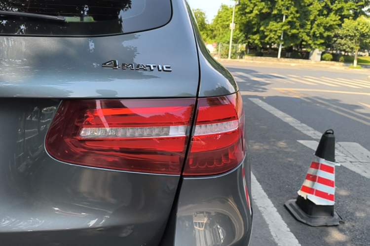 Used Mercedes-Benz GLC 2018 GLC 300 4MATIC Sport Edition Right Rear Taillight