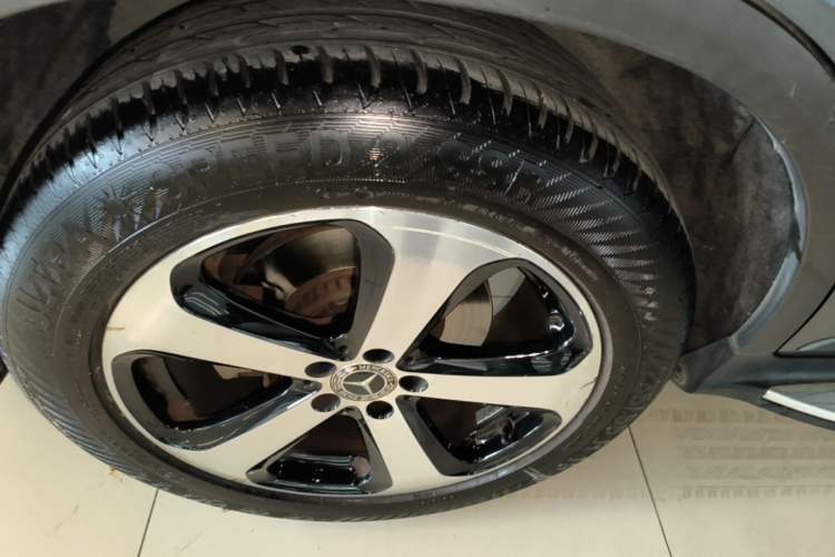 Used Mercedes-Benz GLC 2018 GLC 260 4MATIC Luxury Model Right Rear Wheel Hub