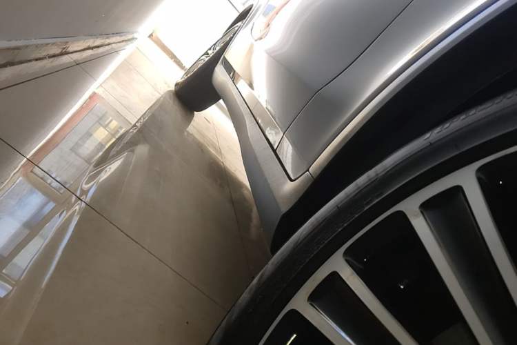 Used Mercedes-Benz GLC 2018 GLC 260 4MATIC Dynamic Edition Right Side Sill