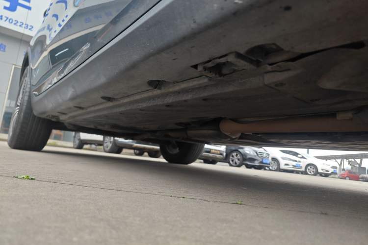 Used Mercedes-Benz GLC 2018 GLC 260 4MATIC Dynamic Edition Right Side Sill