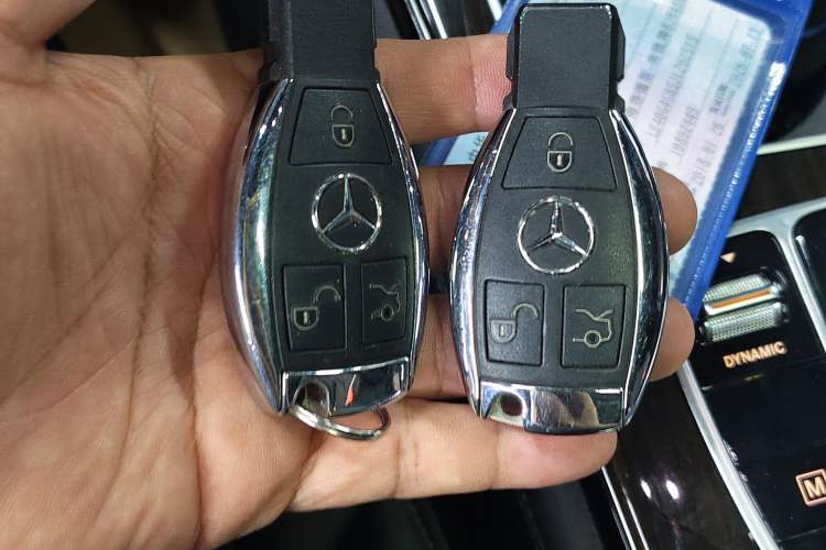 Used Mercedes-Benz GLC 2018 GLC 260 4MATIC Luxury Model Vehicle Key