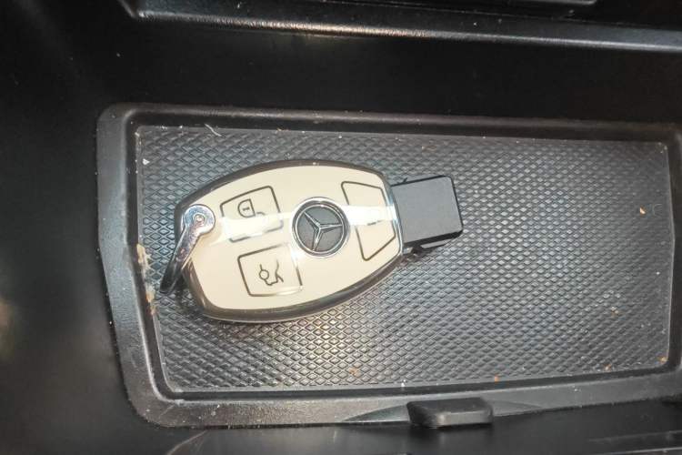 Used Mercedes-Benz GLC 2018 GLC 260 4MATIC Dynamic Edition Vehicle Key