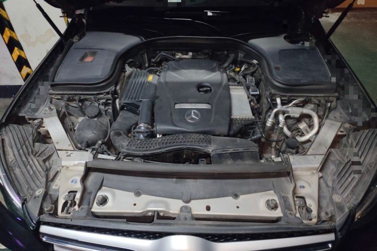 Used Mercedes-Benz GLC 2018 GLC 260 4MATIC Dynamic Edition Engine Bay