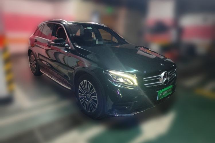 Used Mercedes-Benz GLC 2018 GLC 260 4MATIC Dynamic Edition Front Right 45 Deg