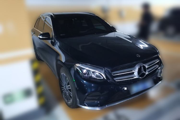 Used Mercedes-Benz GLC 2018 Facelifted GLC 260 4MATIC Dynamic Edition Front Right 45 Deg