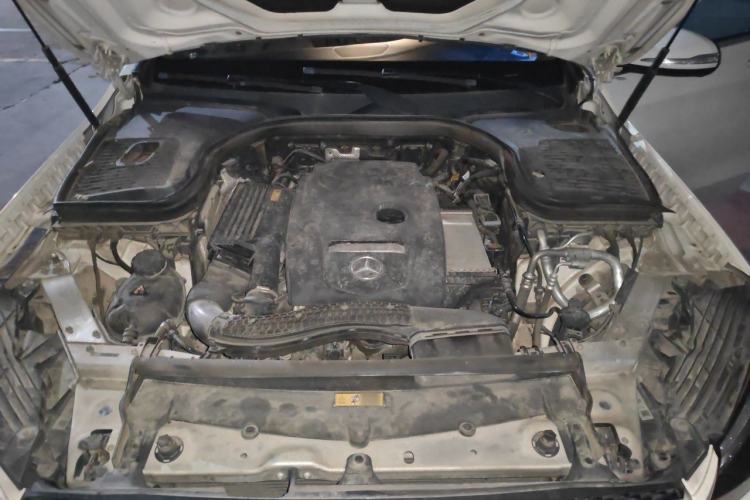Used Mercedes-Benz GLC 2018 GLC 260 4MATIC Luxury Model Engine Bay